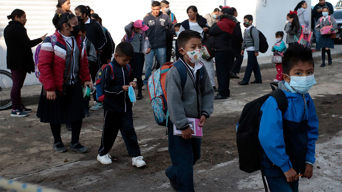 Escuelas modifican horario de clases en la Huasteca de San Luis Potosí por frío