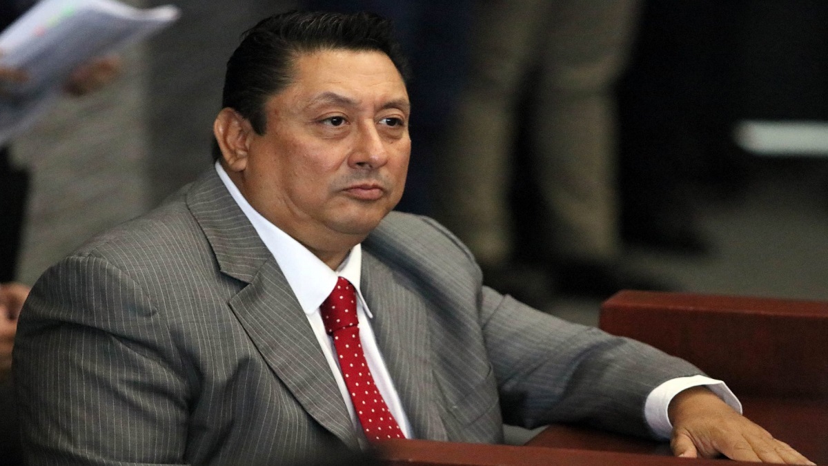 Van por el fiscal de Morelos: FGR realiza operativo para detenerlo