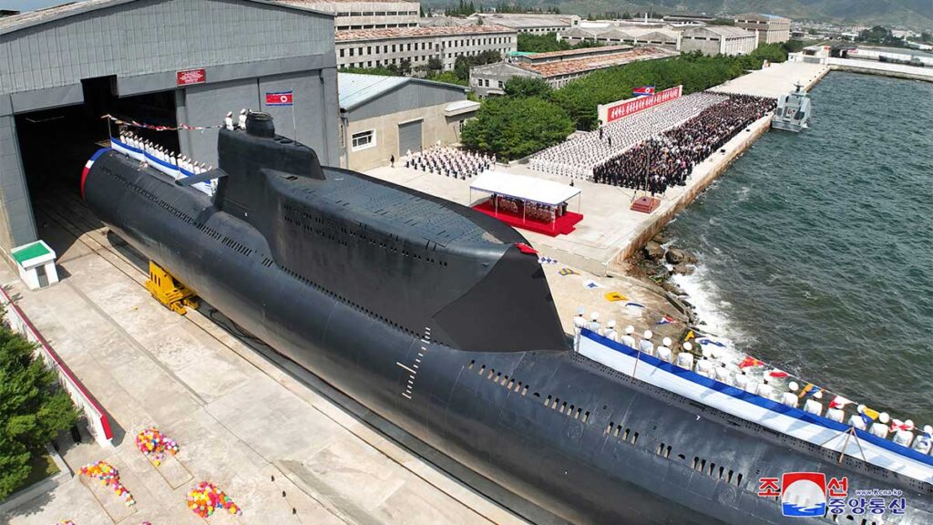 Corea del Norte transformará sus submarinos existentes en buques de combate