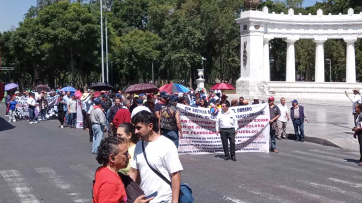 ¡Checa rutas alternas! CNTE realiza plantón frente a Segob y manifestantes marchan sobre Paseo de la Reforma