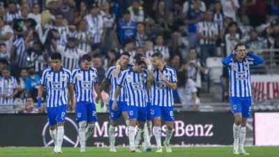 Jugadores de Monterrey celebran su triunfo ante León