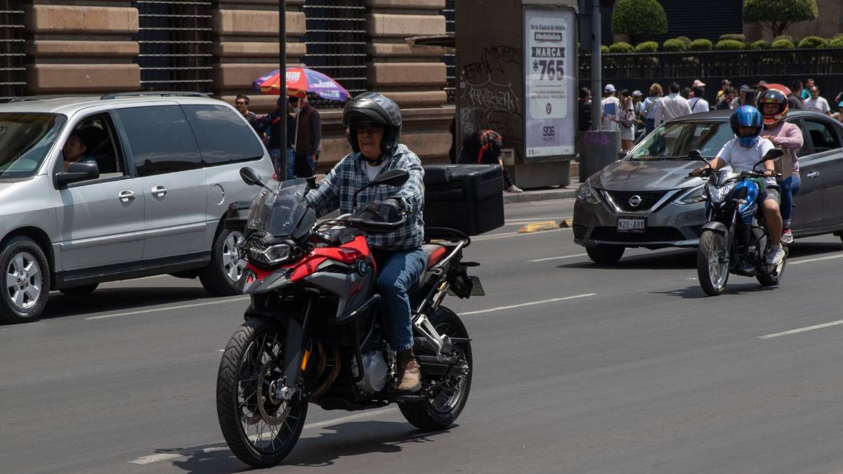 Nuevo Reglamento de Tránsito para motos entra en vigor el domingo en CDMX: 4 reglas que debes cumplir