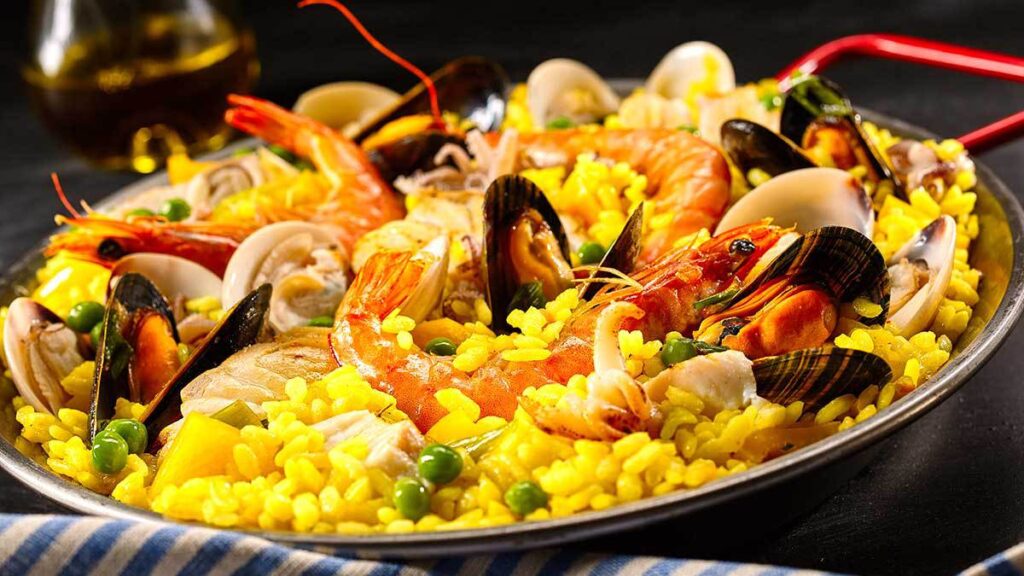 Paella: historia del platillo que terminó como insignia de España