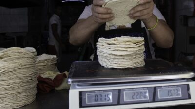 La tortilla es uno de los productos que aumentaron su precio en abril.