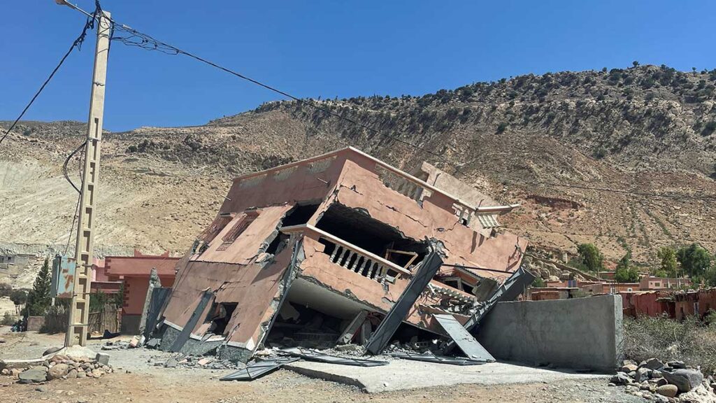 Impactantes imágenes: destrucción y tragedia tras sismo en Marruecos