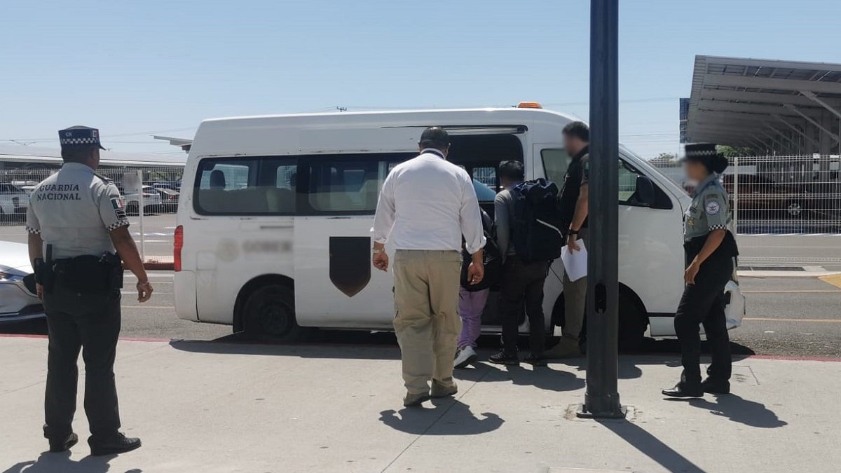 Rescatan en 4 días a 520 migrantes en carreteras de Sonora