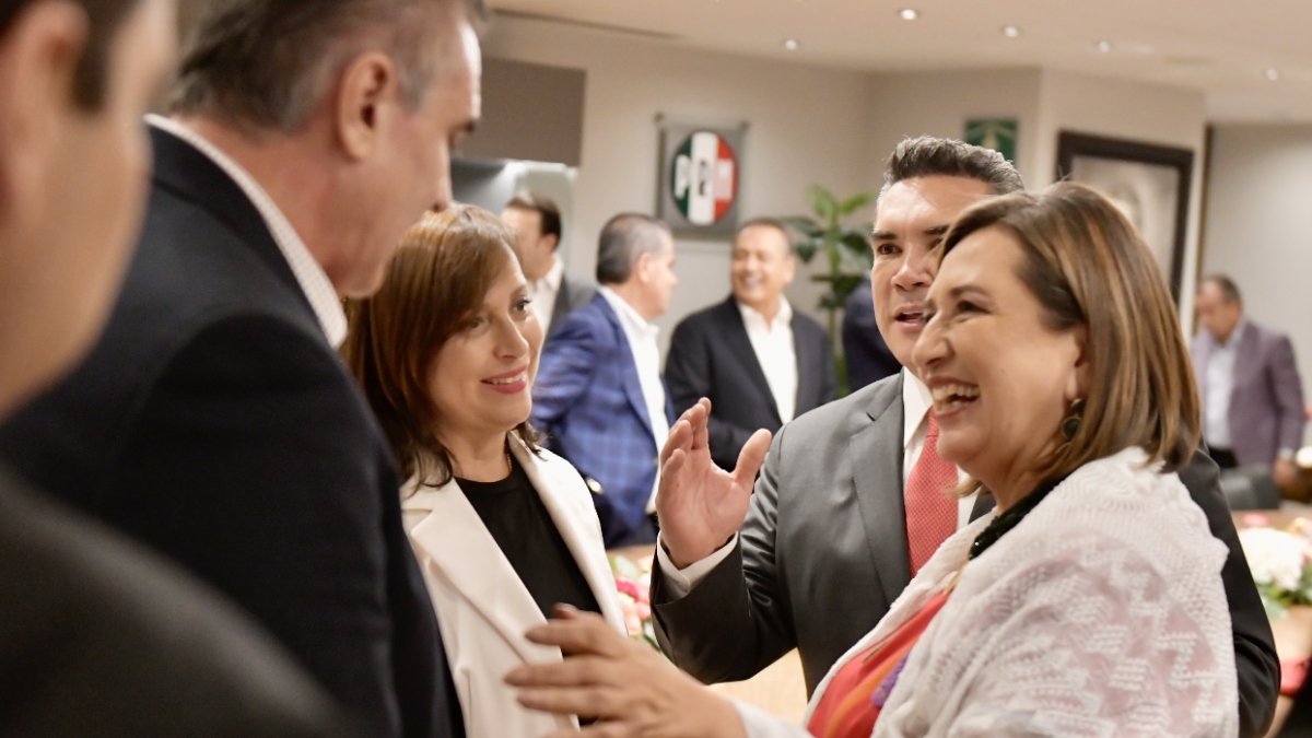 Xóchitl Gálvez se reúne con “Alito” Moreno y dirigentes del PRI