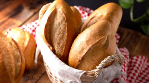 Bolillo vs pan de caja: ¿cuál es más saludable según sus nutrientes?