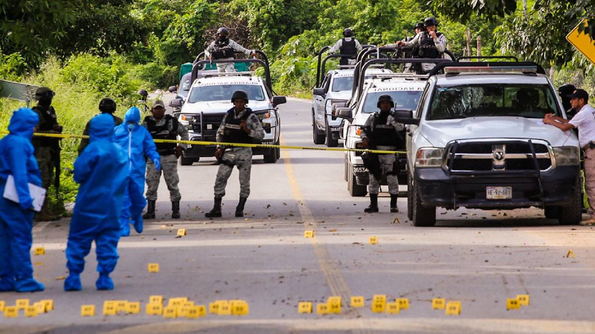 Fiscalía de Guerrero investiga muerte de 13 policías en Coyuca de Benítez