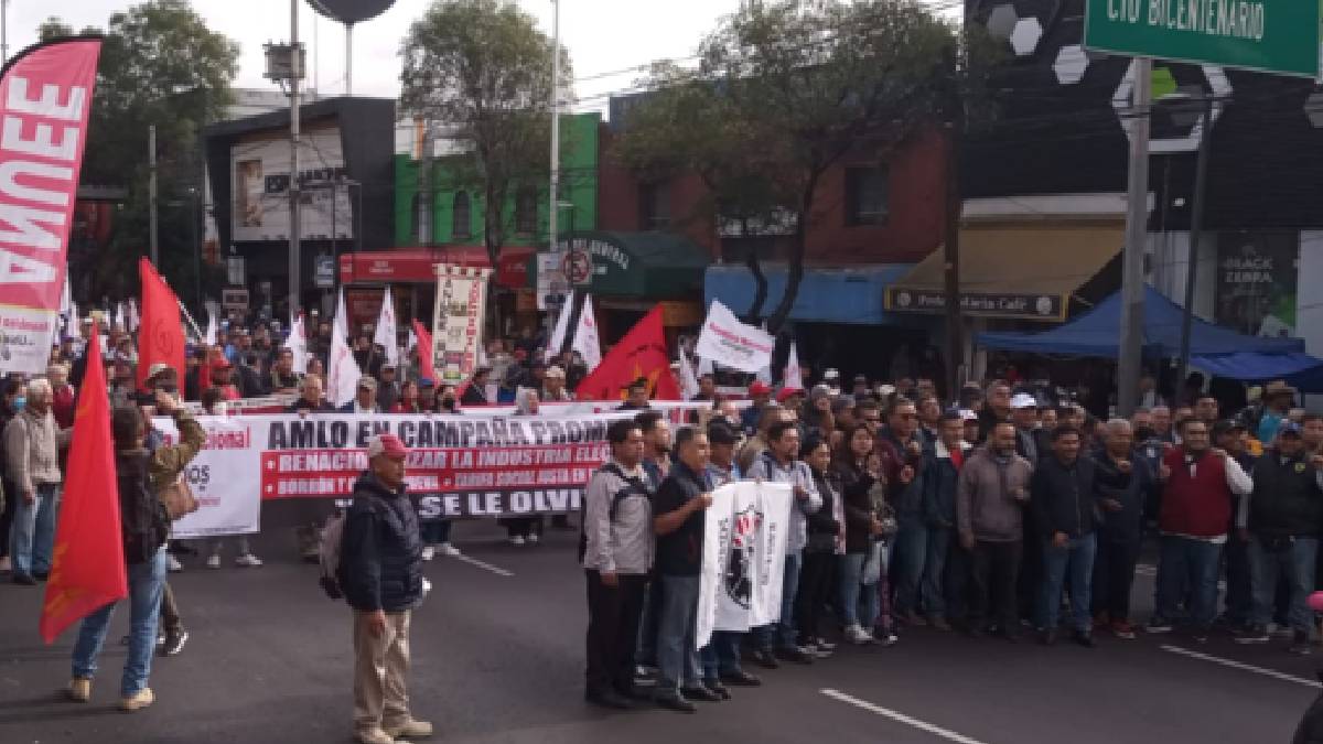 Manifestantes liberan Tlalpan, Zaragoza y Eje 5 Sur