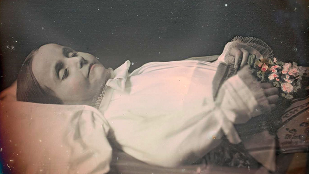 Fotos post mortem, la macabra costumbre de retratar a los muertos UnoTV