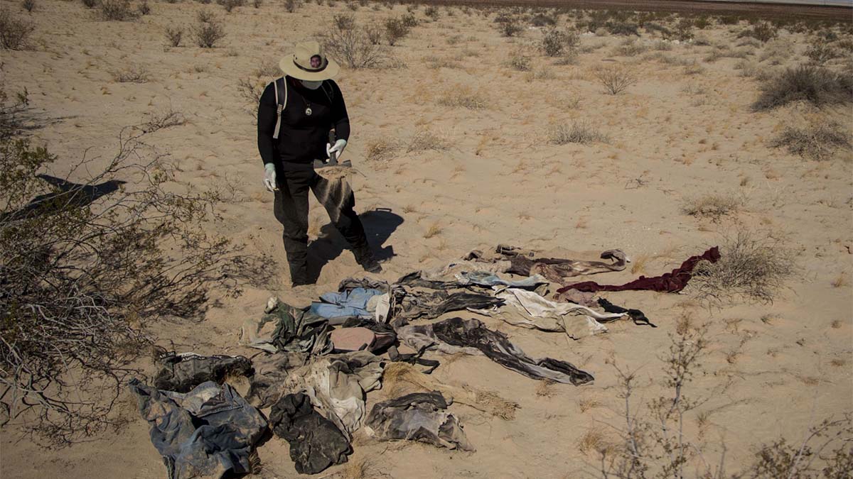 Encuentran a 2 migrantes muertos y 4 lesionados en desierto de Chihuahua; señalan a militares como agresores