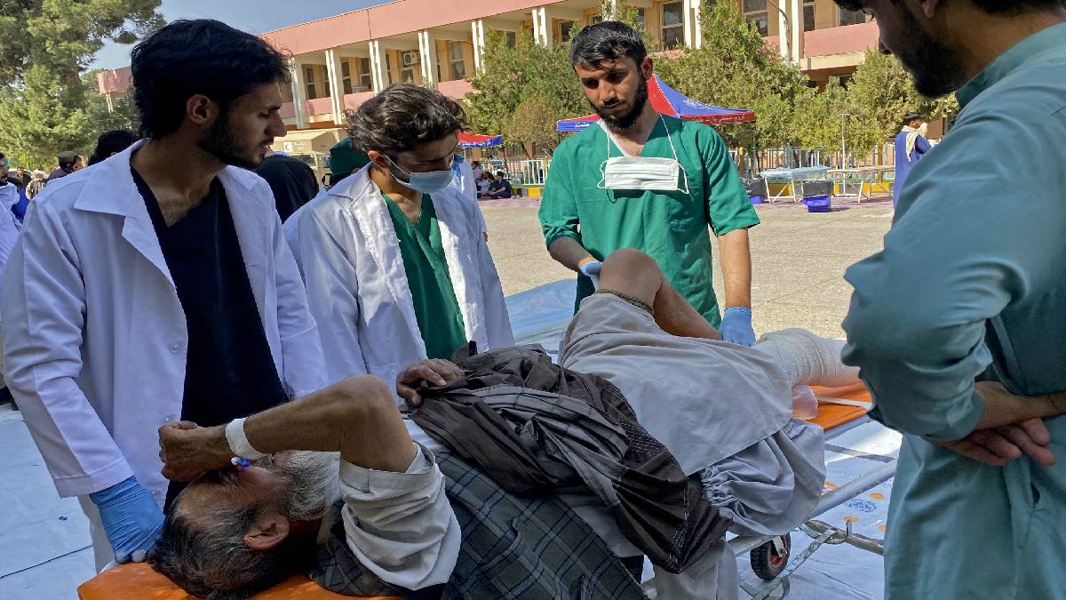 Nuevo terremoto de 6.3 sacude Afganistán; sigue búsqueda de sobrevivientes por el pasado sismo