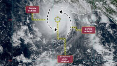 Otis ya es huracán categoría 2 y se acerca a Guerrero