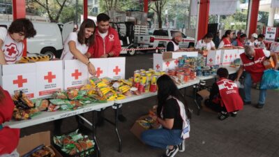 Otis: Llega apoyo a damnificados a centro de acopio de Cruz Roja