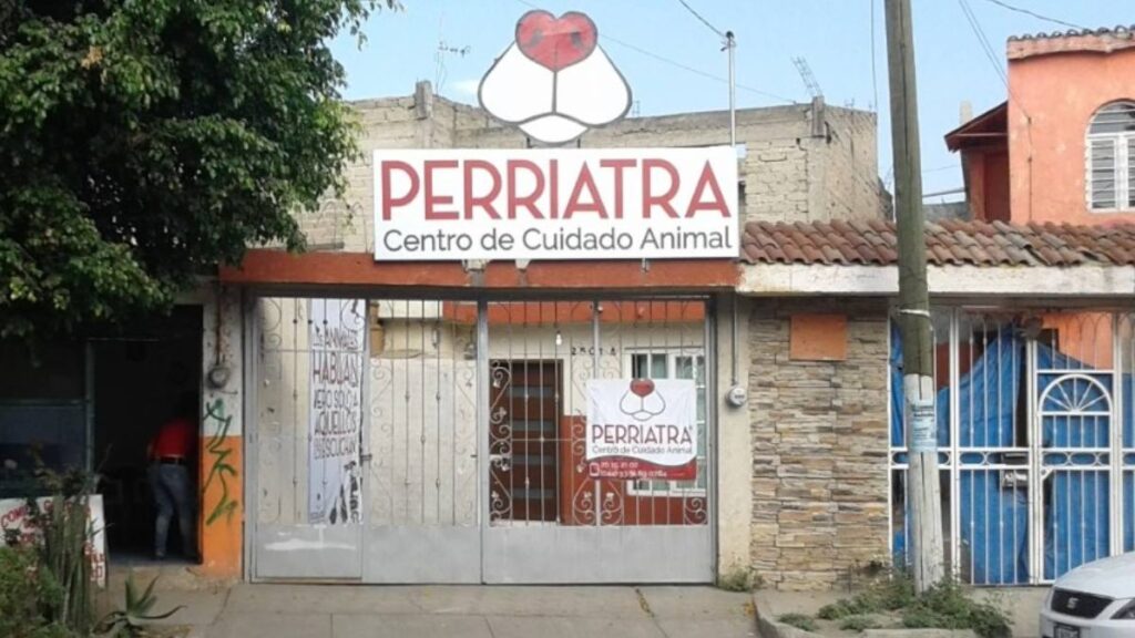 Clínica veterinaria se viraliza por llamarse Perriatra