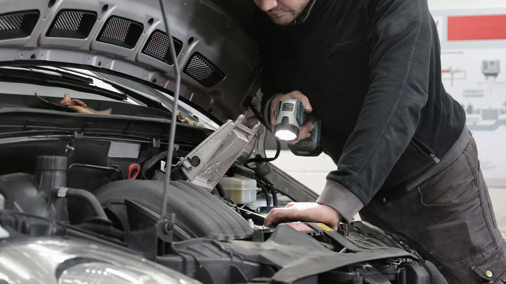 ¿Cómo elegir un taller mecánico para las reparaciones de tu auto?