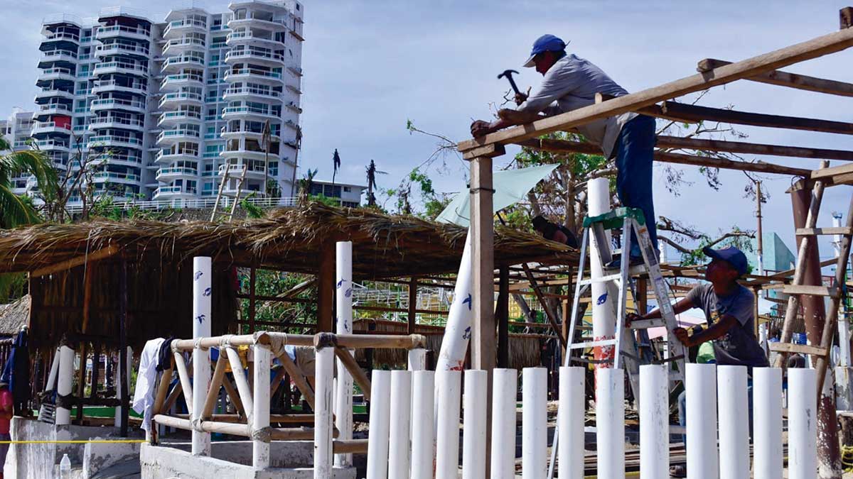 A un mes del impacto de Otis, avanza restablecimiento de servicios públicos en Acapulco