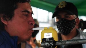 Sanciones por no pasar el alcoholímetro permanente en Chilpancingo