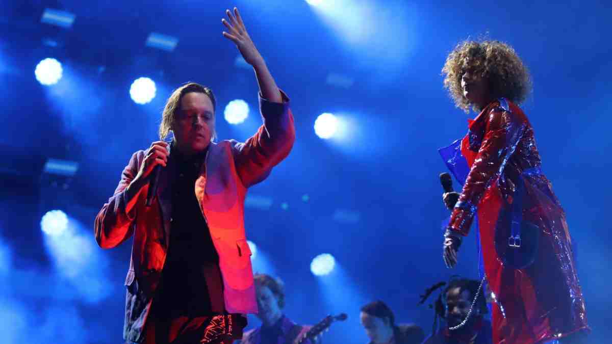 Arcade Fire cierra el “Día 1” el Corona Capital 2023 tras rumores de cancelación por acusaciones a Win Butler