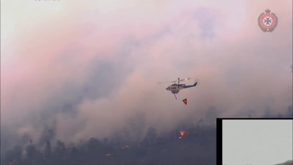 Al combatir incendios: mueren 3 personas tras impactarse avióneta en Australia