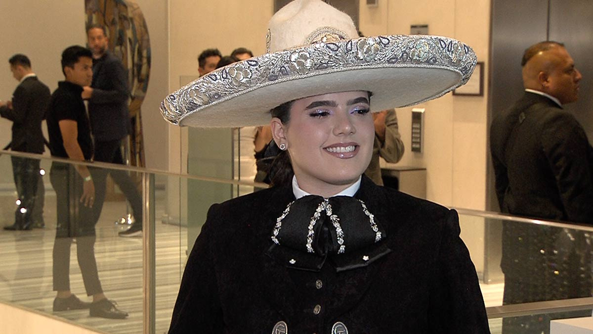 Camila Fernández dice que su abuelo Vicente Fernández se manifestó en su funeral