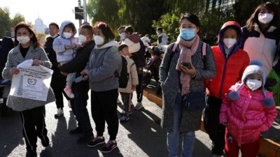 China revela que repunte de enfermedades respiratorias en niños se debe a gérmenes estacionales: OMS