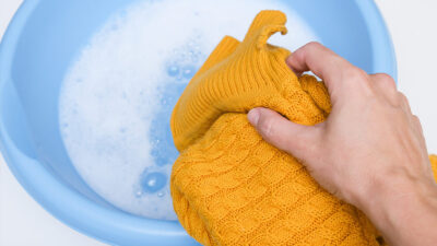 Cómo lavar tus suéteres en casa y ahorrarte la tintorería