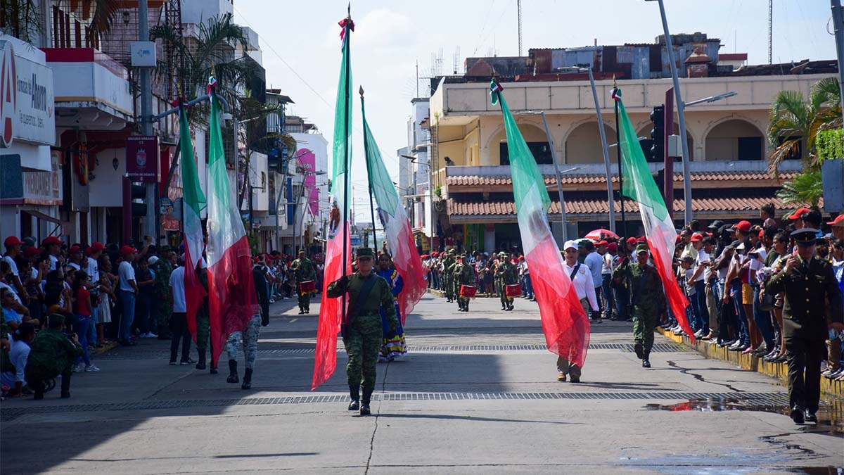 Suspenden desfile de la Revolución por supuestos disparos en Linares, Nuevo León