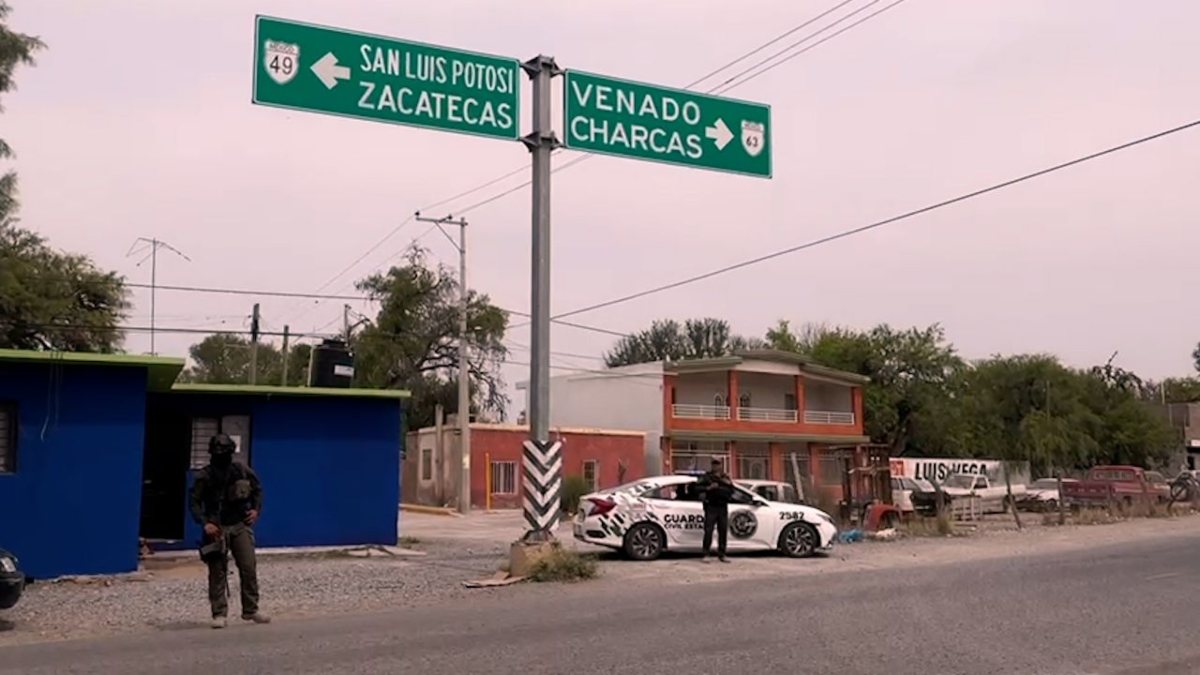 Detienen a ocho falsos policías en San Luis Potosí