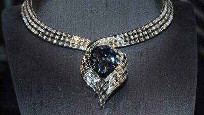 Diamante Hope: Conoce la historia de la joya más cara del mundo