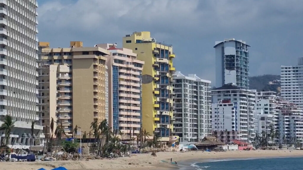 Zona Dorada y Tradicional de Acapulco habilitan más de mil habitaciones en hoteles