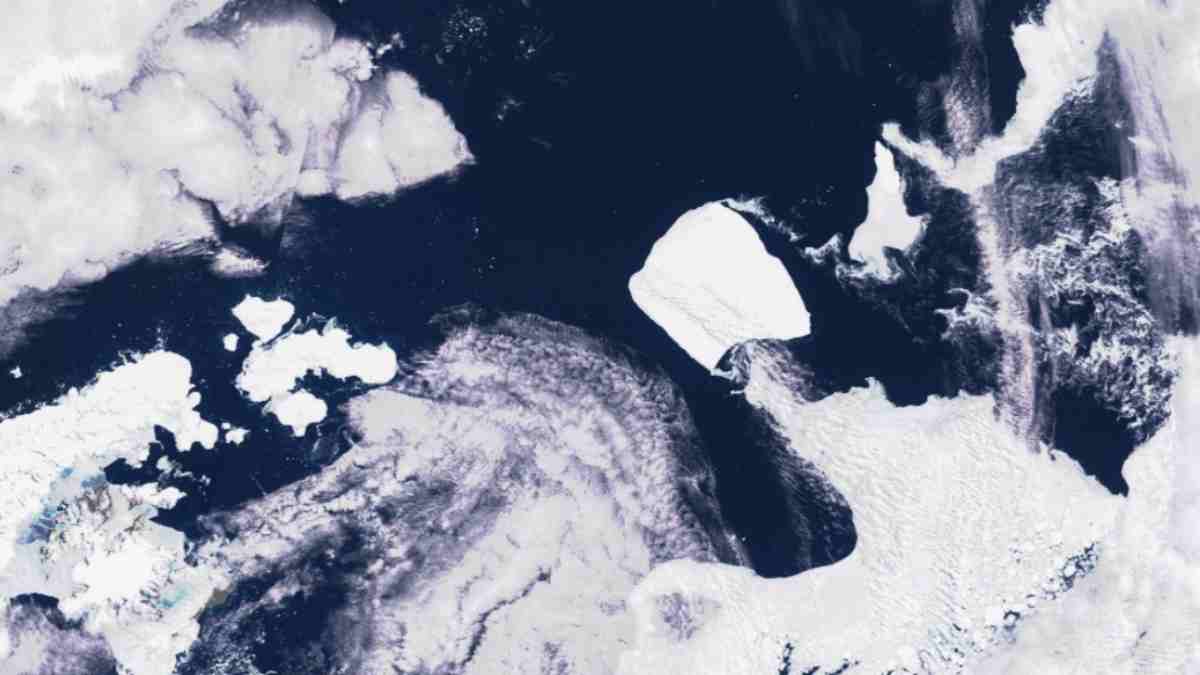 Satélites muestran al iceberg más grande del mundo moviéndose: así se ve desde el espacio