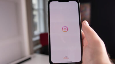 Instagram anuncia un "botón antiacoso" en Francia, una primicia mundial