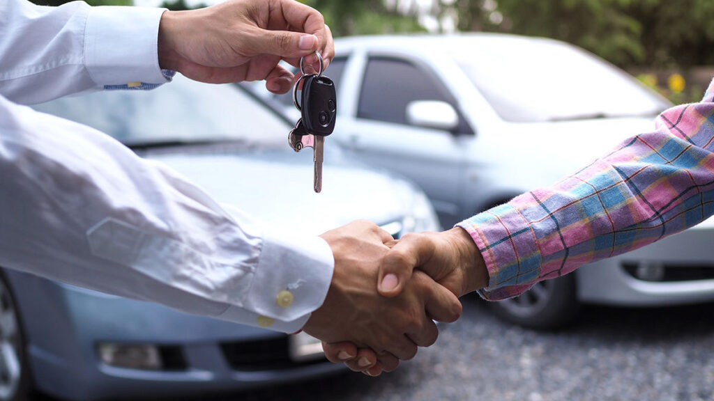 Movilidad: Seis partes a checar antes de comprar un auto usado