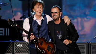 Paul McCartney y Ringo Starr en concierto