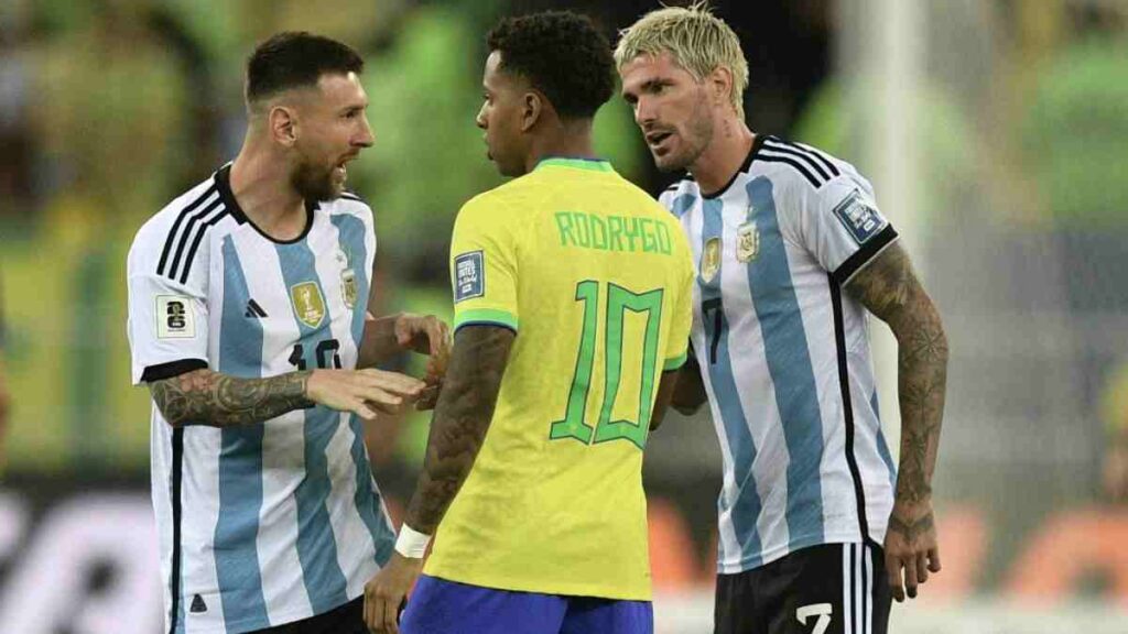 Rodrygo Goes, delantero brasileño, recibió insultos racistas tras altercado con Lionel Messi