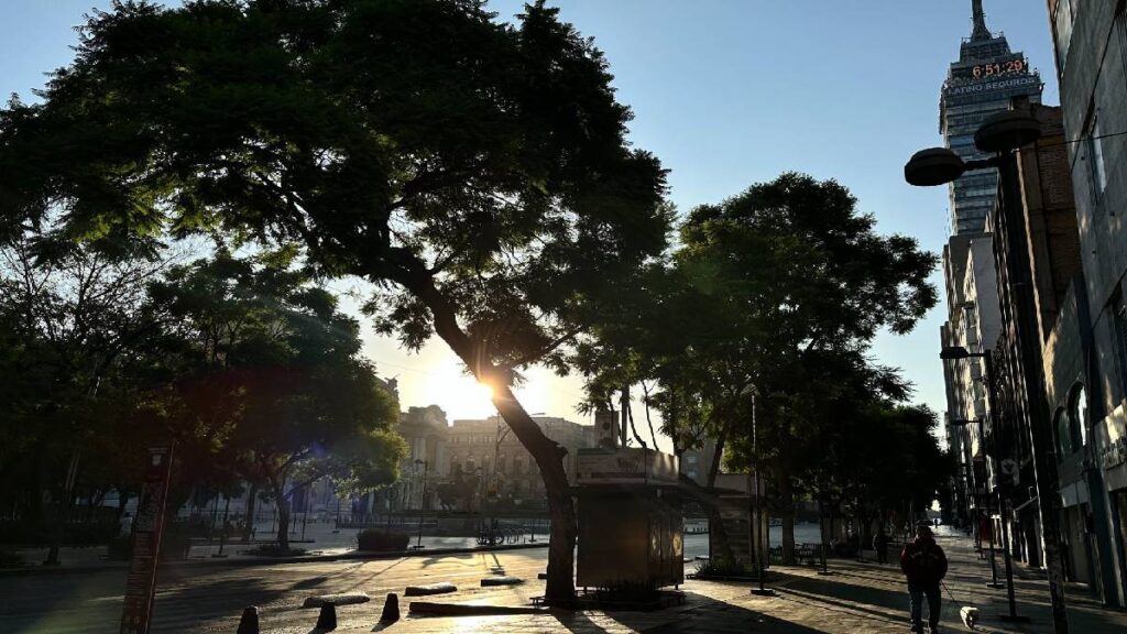 Tarde cálida sin lluvias en CDMX