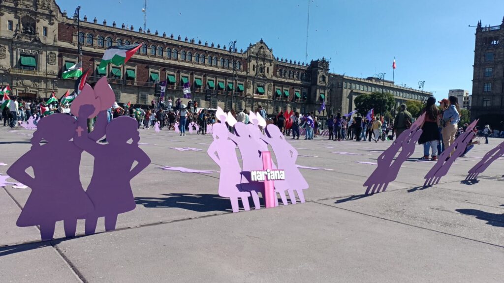 Marcha Mujeres Desde El Zocalo De La Cdmx