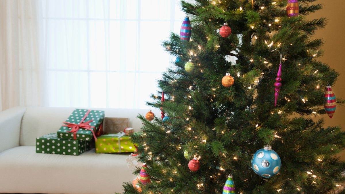 5 recomendaciones para evitar accidentes con el árbol de Navidad