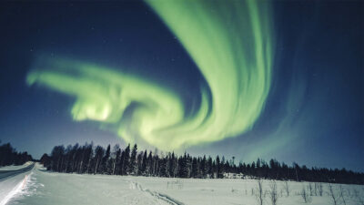 Captan sorprendente aurora boreal en Estados Unidos