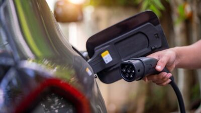 Carga de auto eléctrico