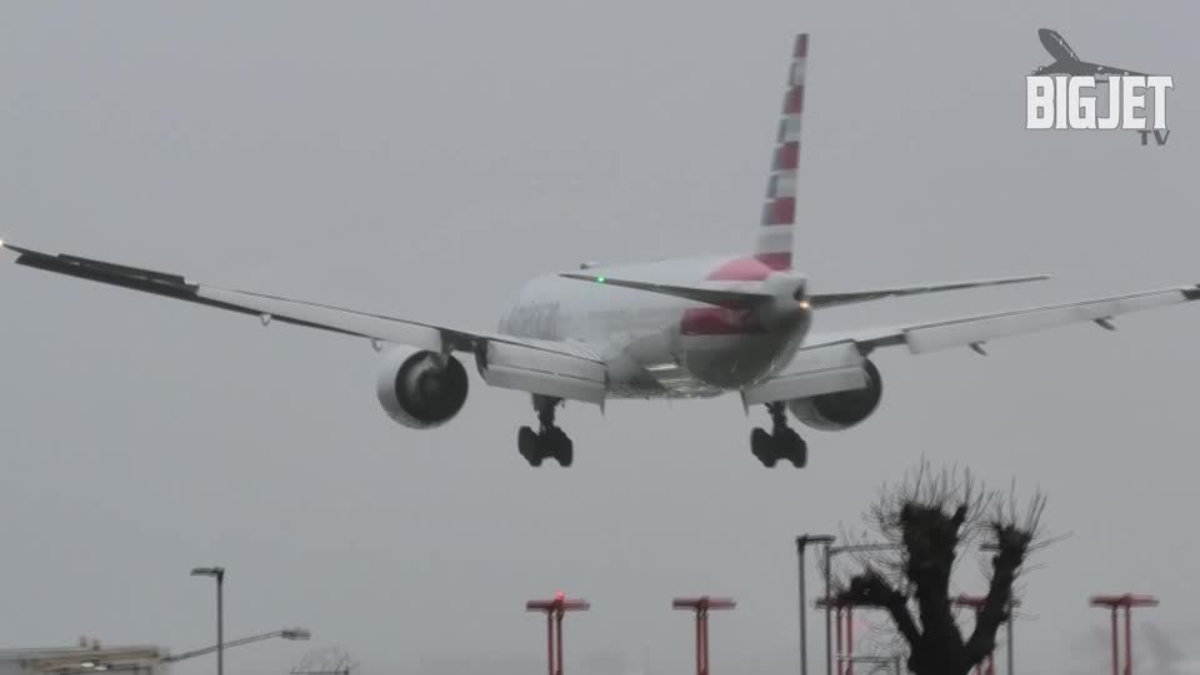 ¡Aterrizaje de infarto! Avión se tambalea en medio de tormenta en Londres
