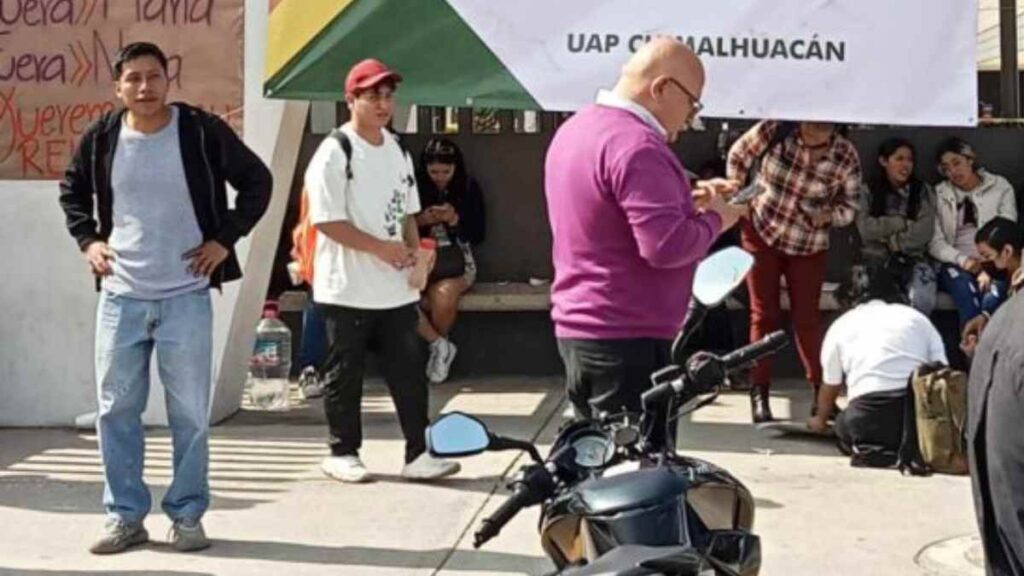 Bloqueo En Bordo De Xochiaca Uaemex Chimalhuacán