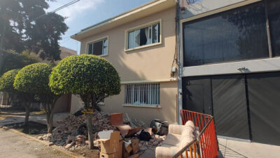 Casas aledañas a la explosión en vivienda de la del Valle, presentan daños