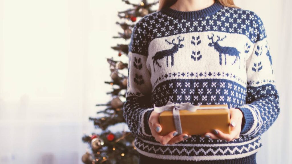 Fair Isle Sweater y Ugly Christmas Sweater no son lo mismo pero son suéteres navideños