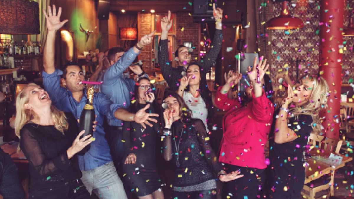 Mi primera chamba: bailarina quería animar la fiesta y termina “disparándose” en la cara