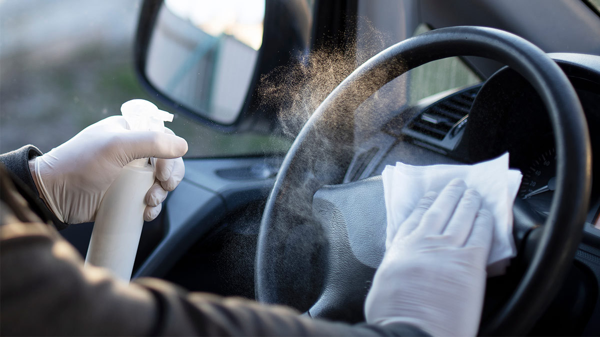 ¿Cómo desinfectar el auto para evitar contagios este invierno?