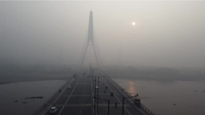 ¡La capital del aire tóxico! Densa nube peligrosa persiste en Nueva Delhi