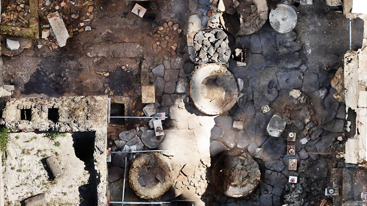 Descubren “panadería” de esclavos de dos mil años de antigüedad, en ruinas de Pompeya